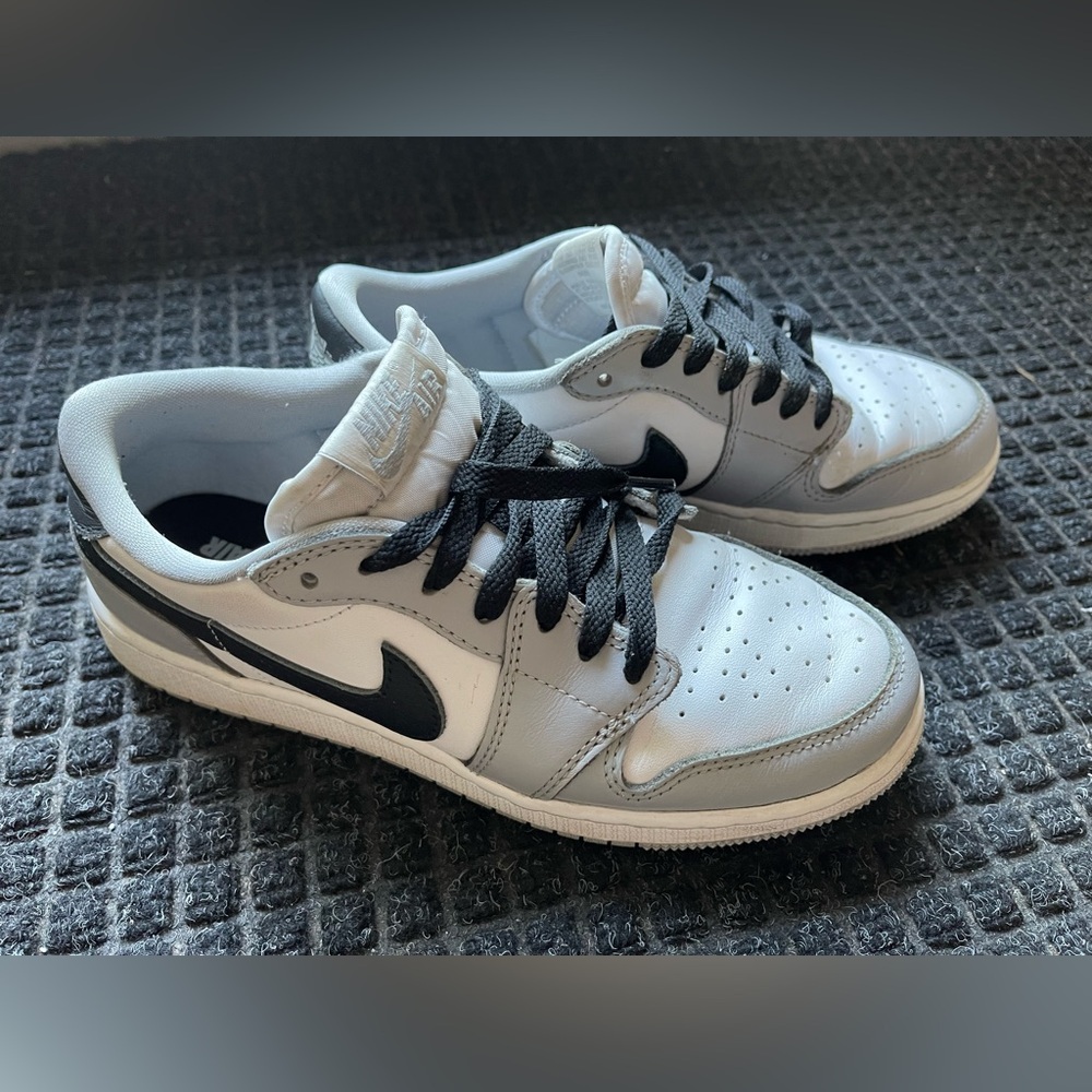 Jordan’s size 5.5